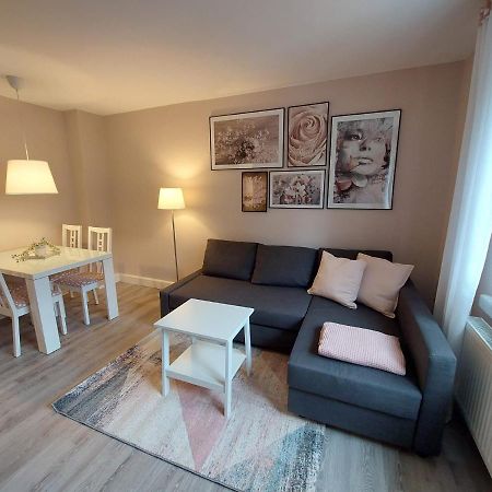 Helles Modern Eingerichtetes Apartment Halle  Екстер'єр фото