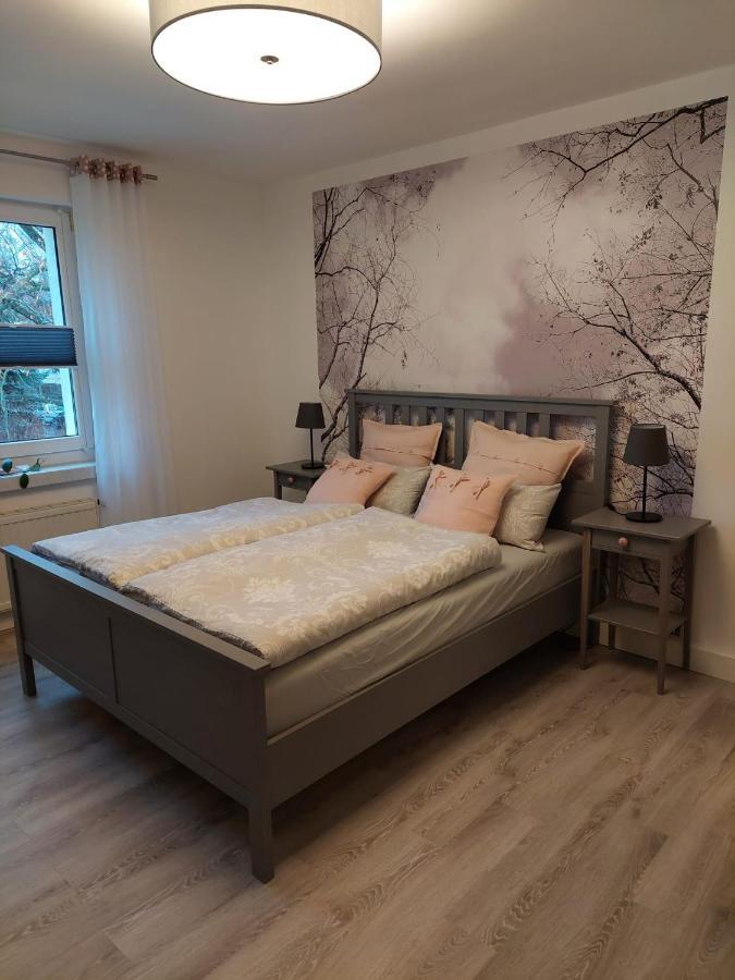 Helles Modern Eingerichtetes Apartment Halle  Екстер'єр фото